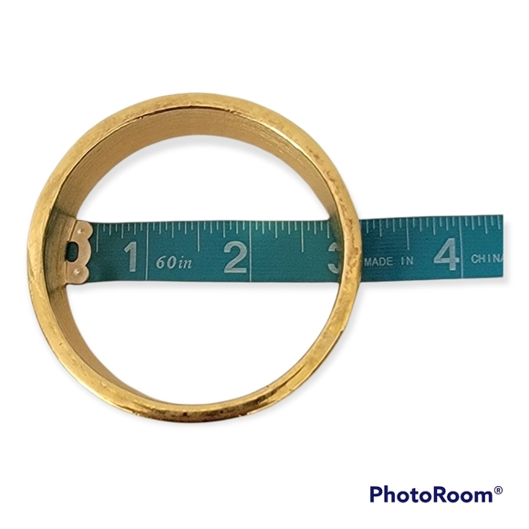 St John Gold Tone 9 Inch Snake Skin Wide Bangle - Picture 10 of 10